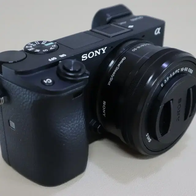 소니  A6400( 미러리스 카메라)  S급 (Sony)