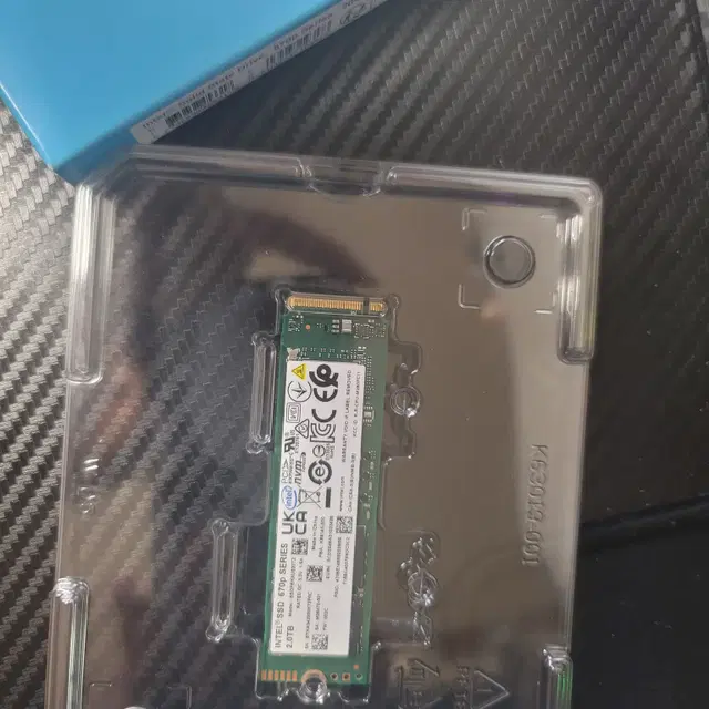 인텔 SOLIDIGM 670p M.2 NVMe (2TB) 팔아요