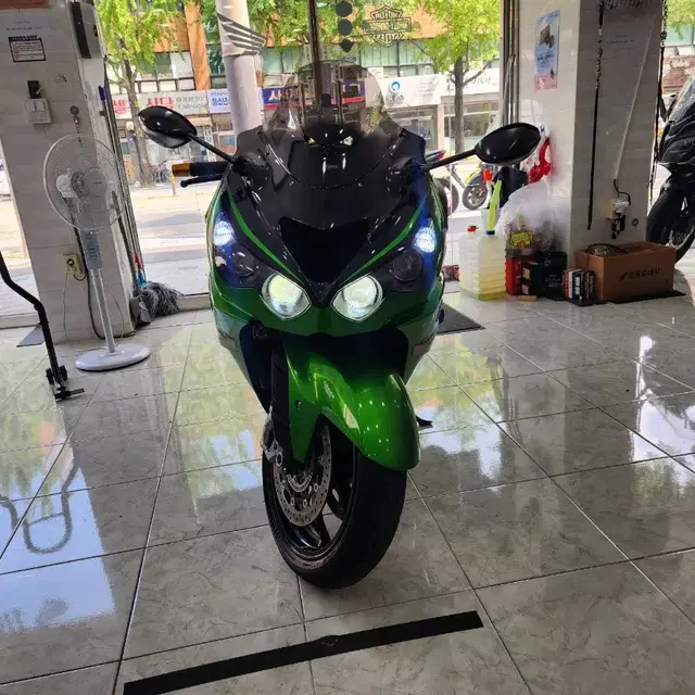 가와사키 ZZR1400cc 년식2017  무사고 무꿍 무슬림 상태 A급