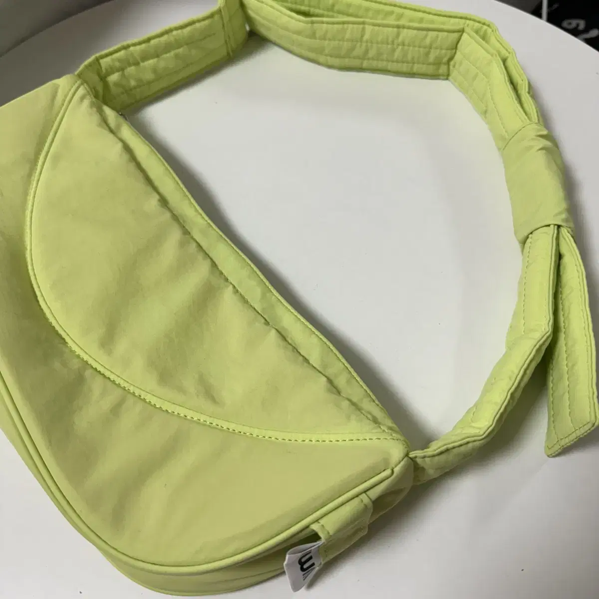 무음 왈루백 가방 muwm Walru Bag (Lime) 시즈니 가방