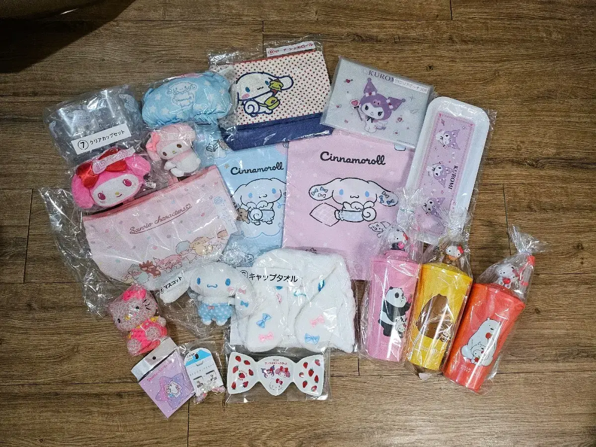 18 pieces of Sanrio merchandise