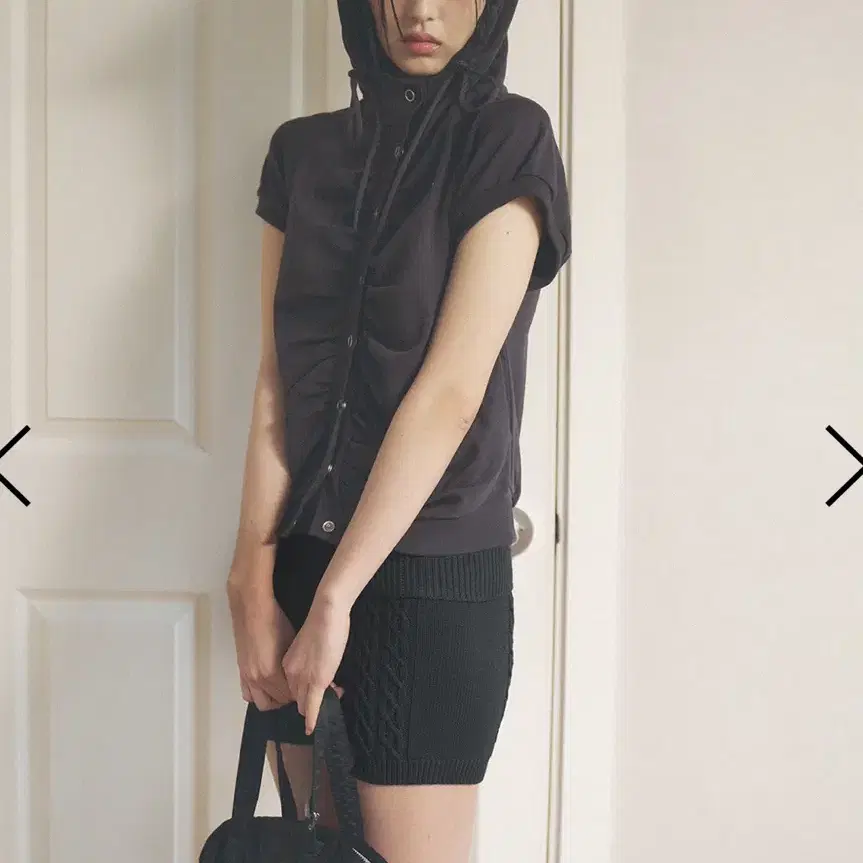 허그유어스킨 Cable knitted shorts (black)