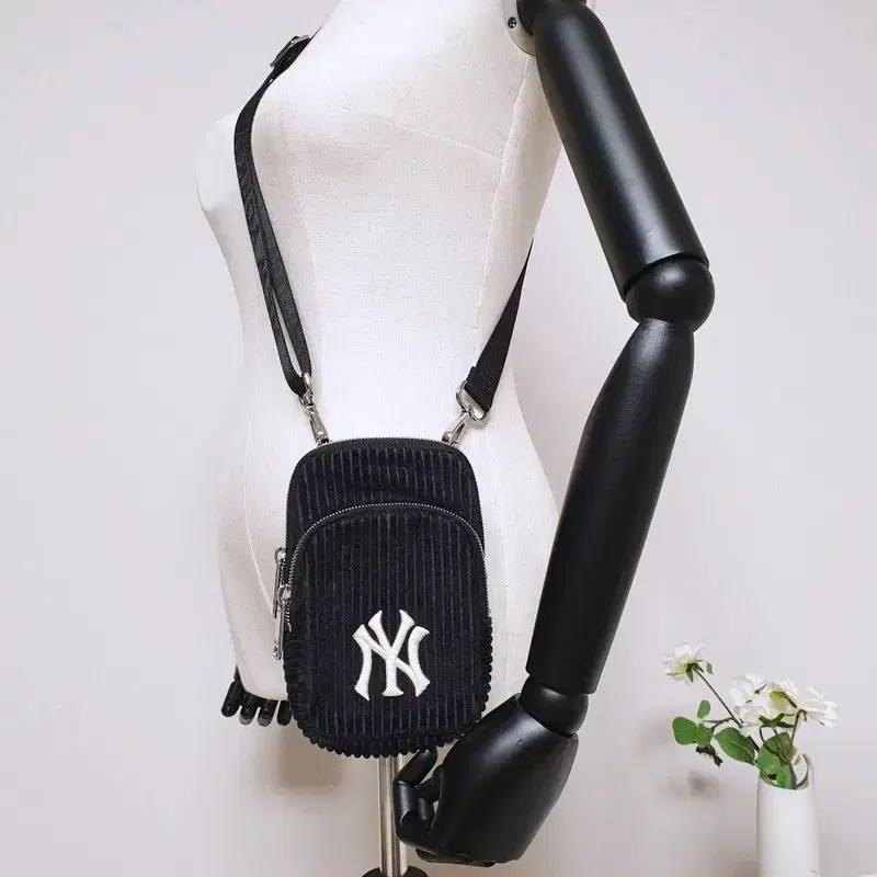 MLB MLB Corduroy Mini Crossbody Bag Women's F