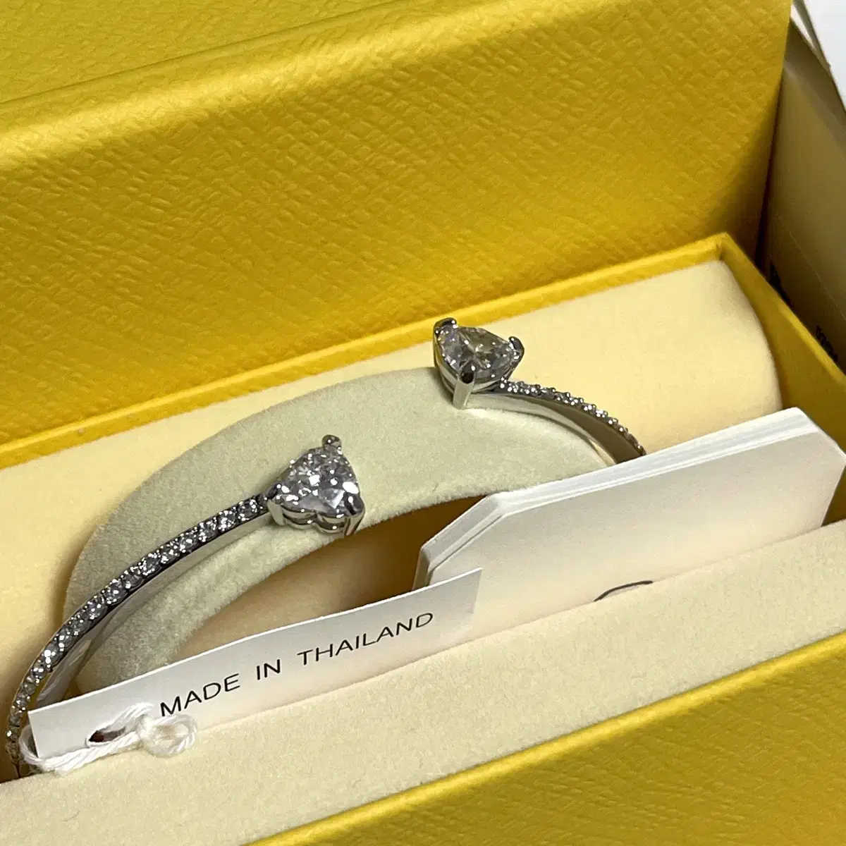 스와로브스키 하트 뱅글 Swarovski Heart Bangle