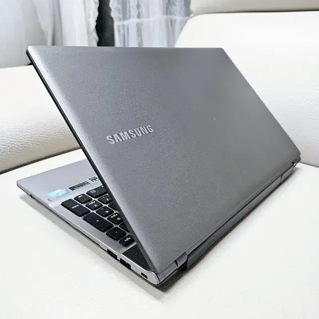 15.6인치 삼성 i7 사무/게임용 노트북(램16GB,하드1.25TB)