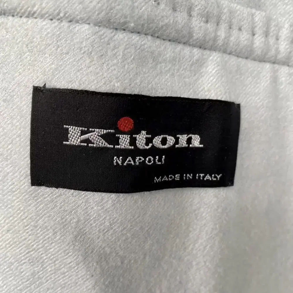 KITON 키톤 싱글 박스코트(캐시미어/실크)40 사이즈(해외발송)