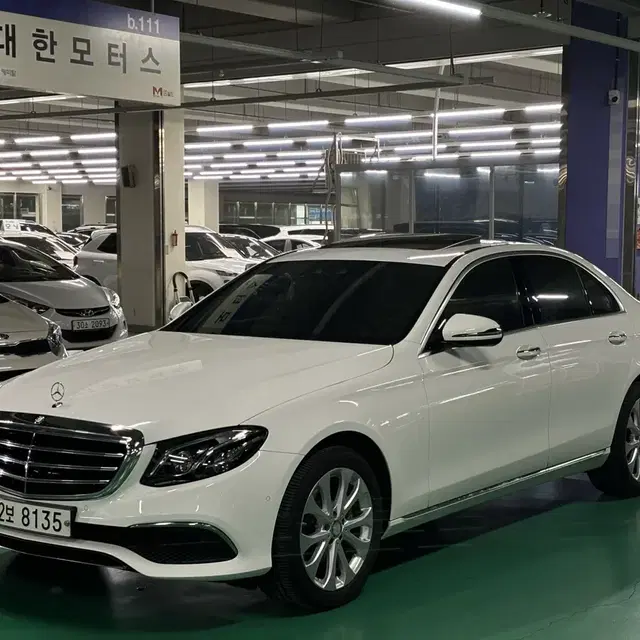 E클래스 익스클루시브 4matic 판매합니다!