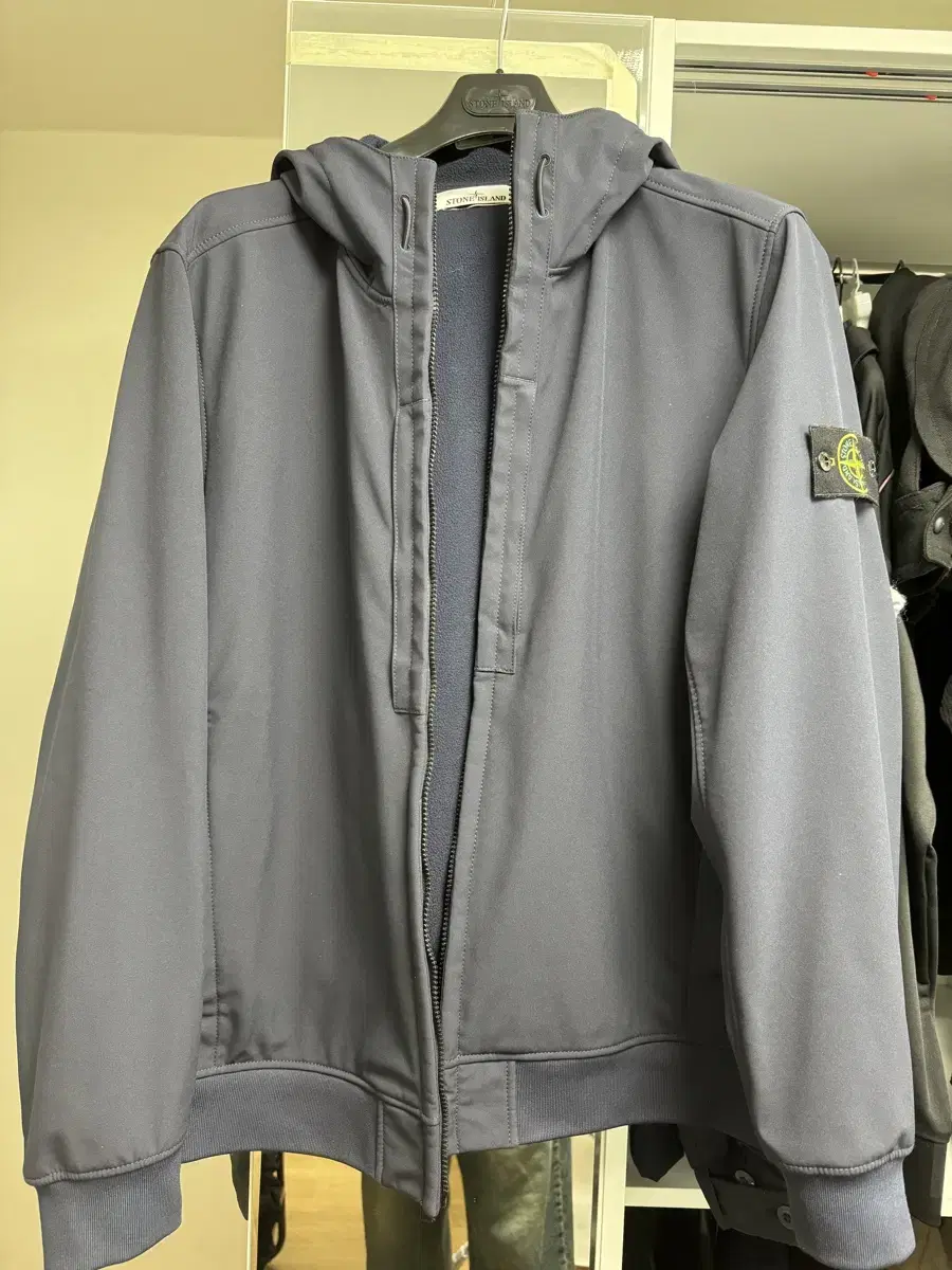 [Stone Island] 23FW Waffen Soft Shell Jacket xxl