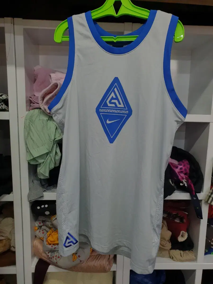 Nike Sleeveless L