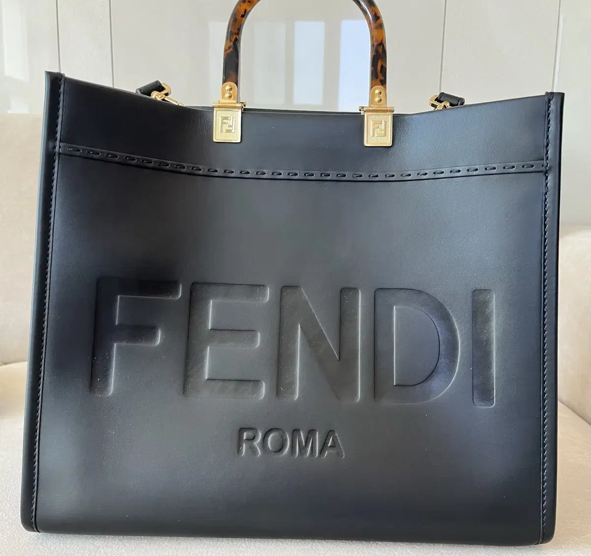 Fendi 펜디 선샤인 미디움 블랙