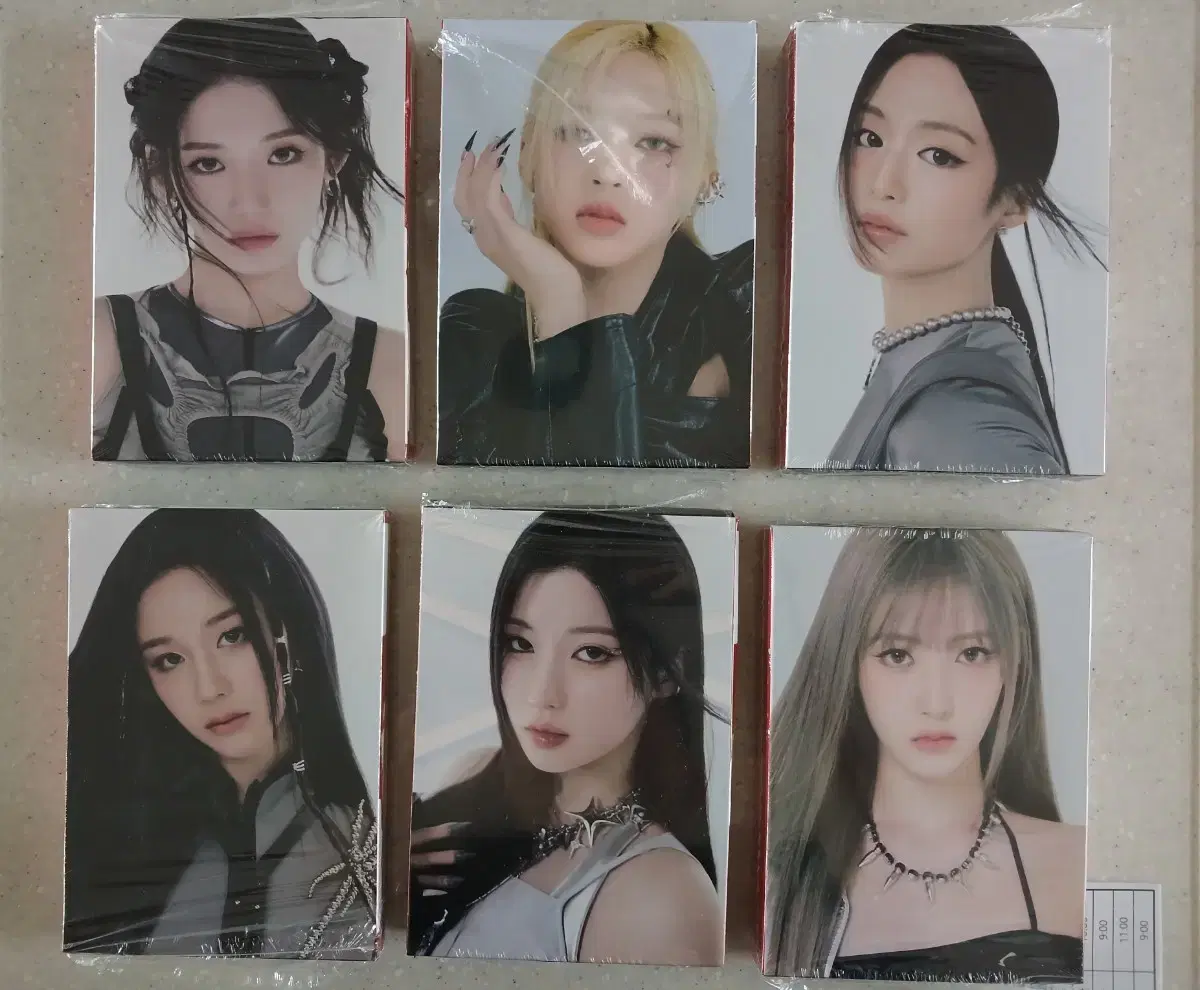 [NEW/FREE SHIPPING] Baby Monster Female Group Mini Album (Photobook)