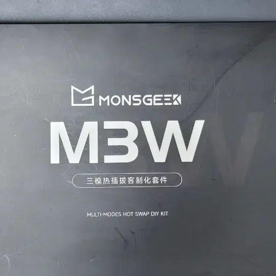 몬스긱 M3W 아이스크림 핑크 축 팝니다.