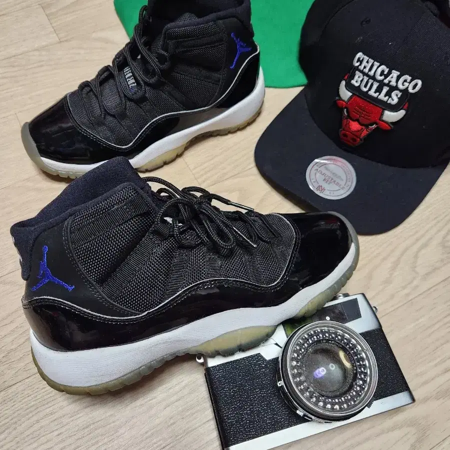 NIKE JORDAN 11  225cm 나이키 조던11