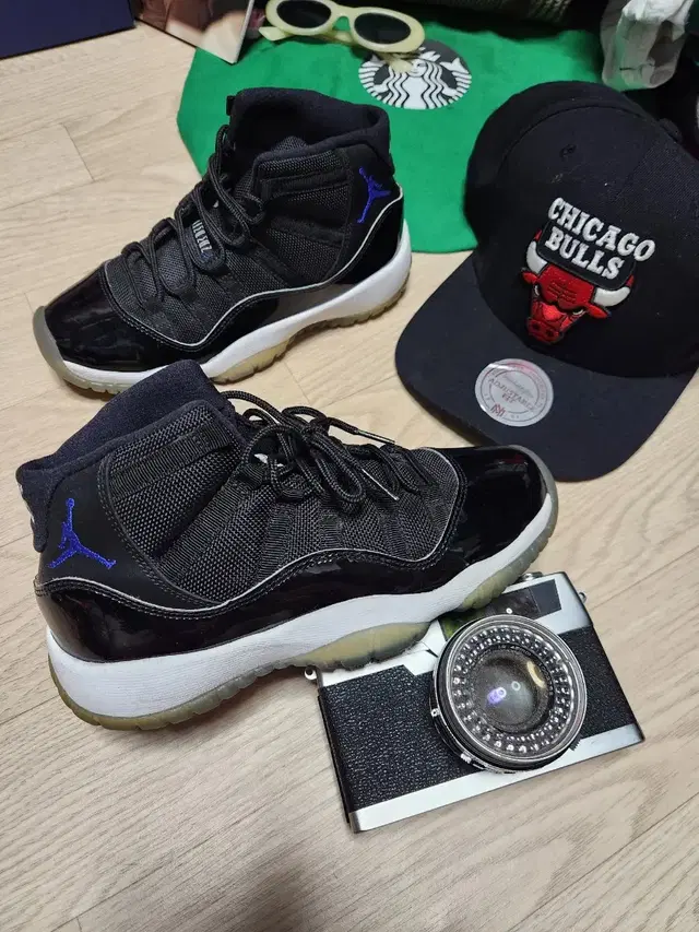 NIKE JORDAN 11  225cm 나이키 조던11