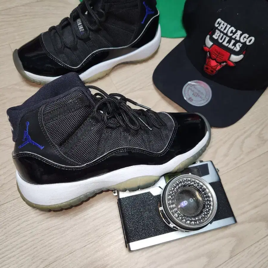 NIKE JORDAN 11  225cm 나이키 조던11