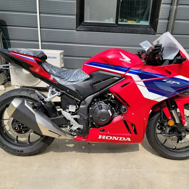 24년식 혼다 CBR 500R 레드 xrt 풀옵션