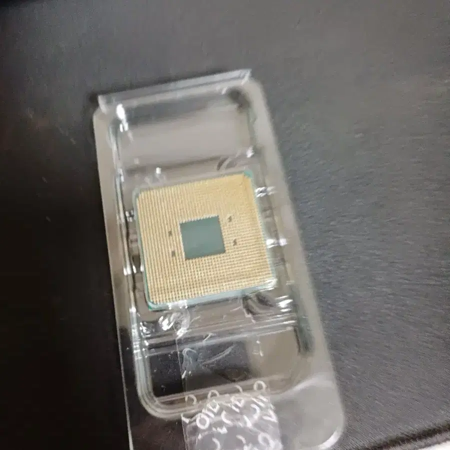 AMD cpu 라이젠 3600 국내정발(쿨런 없음)