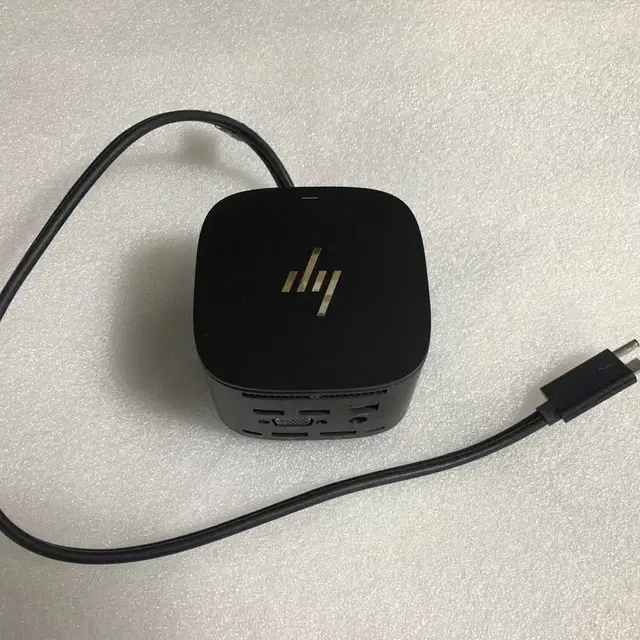 HP Thunderbolt Dock 230W G2 도킹스테이션 팝니다.