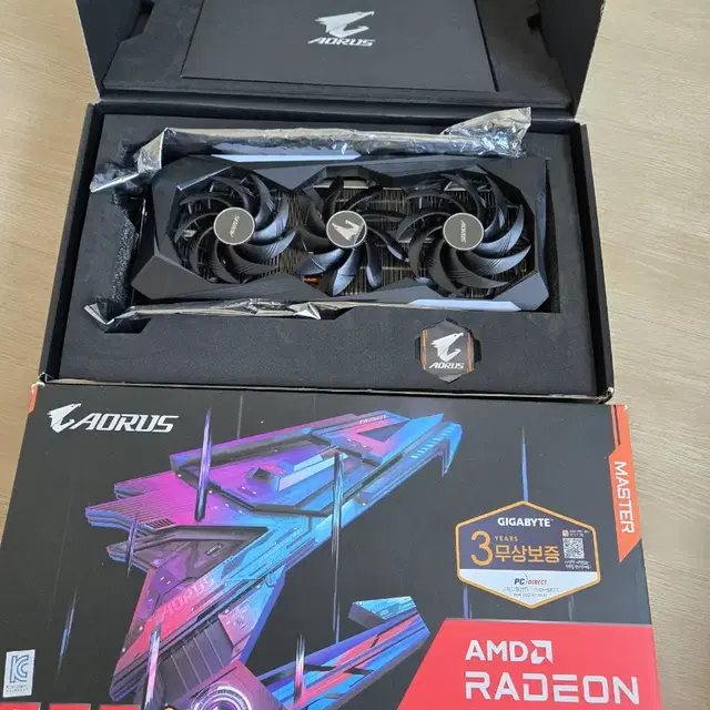 상태 좋은 개인 게임용 사용 기가 rx6900xt aorus 박스풀셋 팜