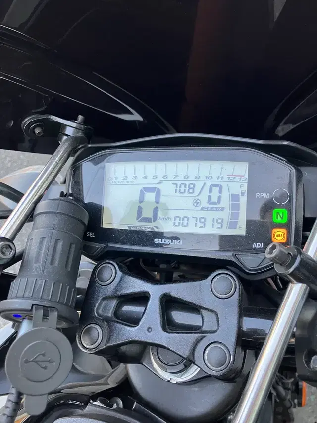 스즈키 gsxs125 낮은 키로수팝니다 가격하락