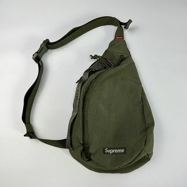 SUPREME 20FW Sling Bag 슈프림 슬링백