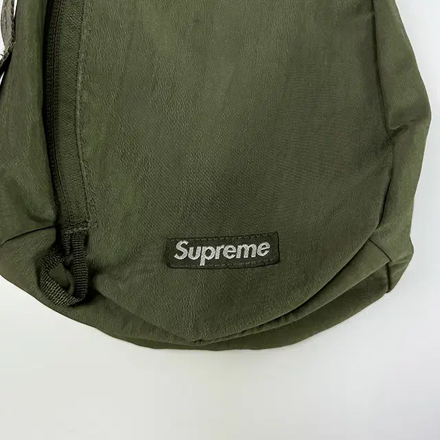 SUPREME 20FW Sling Bag 슈프림 슬링백