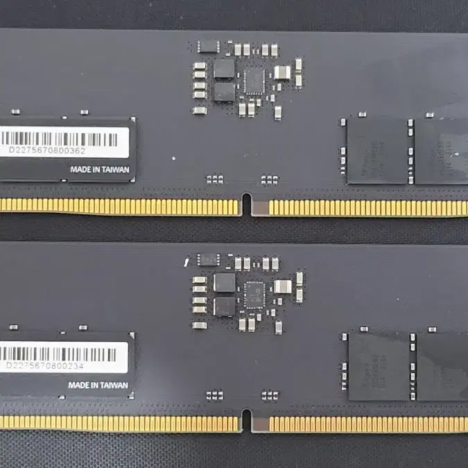 클레브 ddr5 4800mhz CL40 흑금치램 16GBx2개 팝니다~