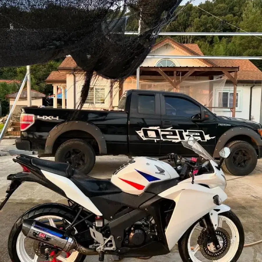 cbr125 17년식