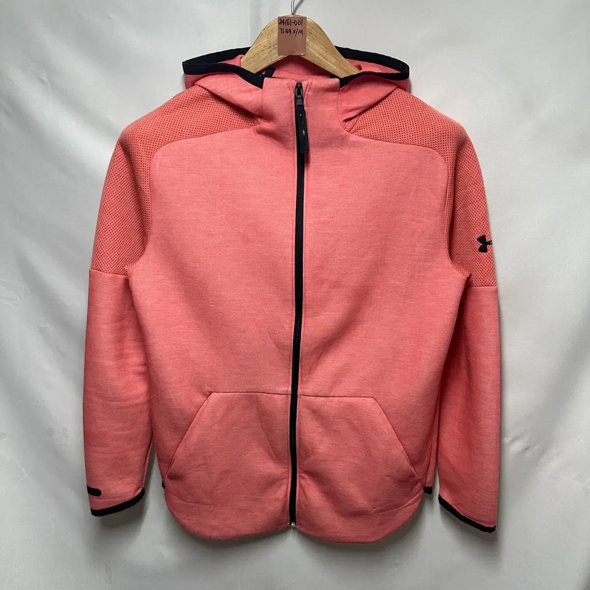 [Genuine/M] Under Armour Side Logo Pink Hoodie Zip Up