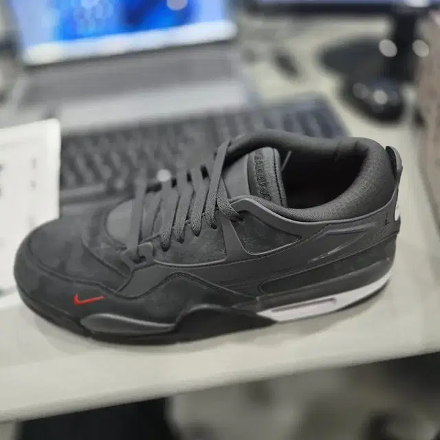 Jordan 4 x Nigel Sylvester RM  285 새상품