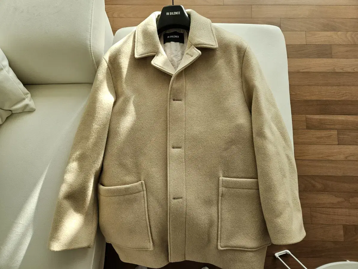 Insilence Cream Oversized Half-Coat Size M