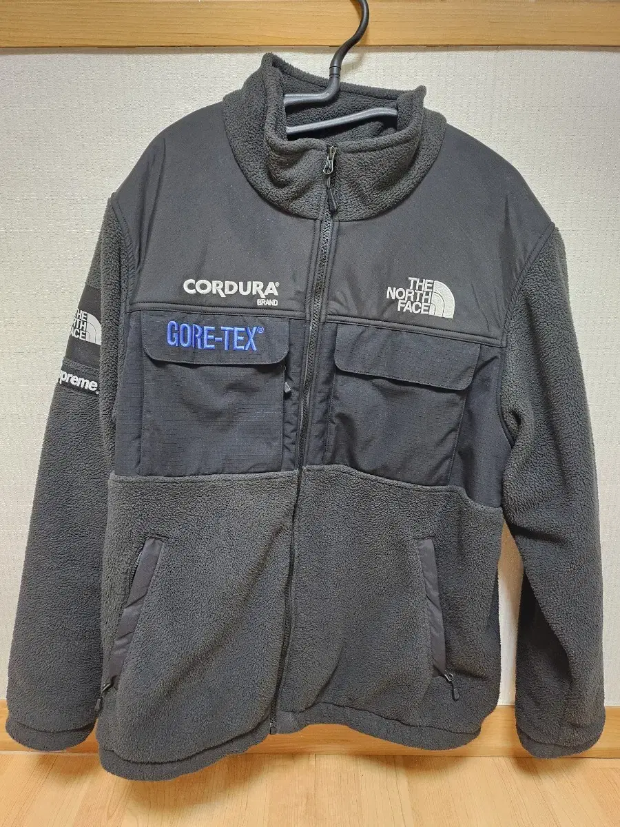 (XL) FW18 Supreme The North Face Expedition Fleece Jacket