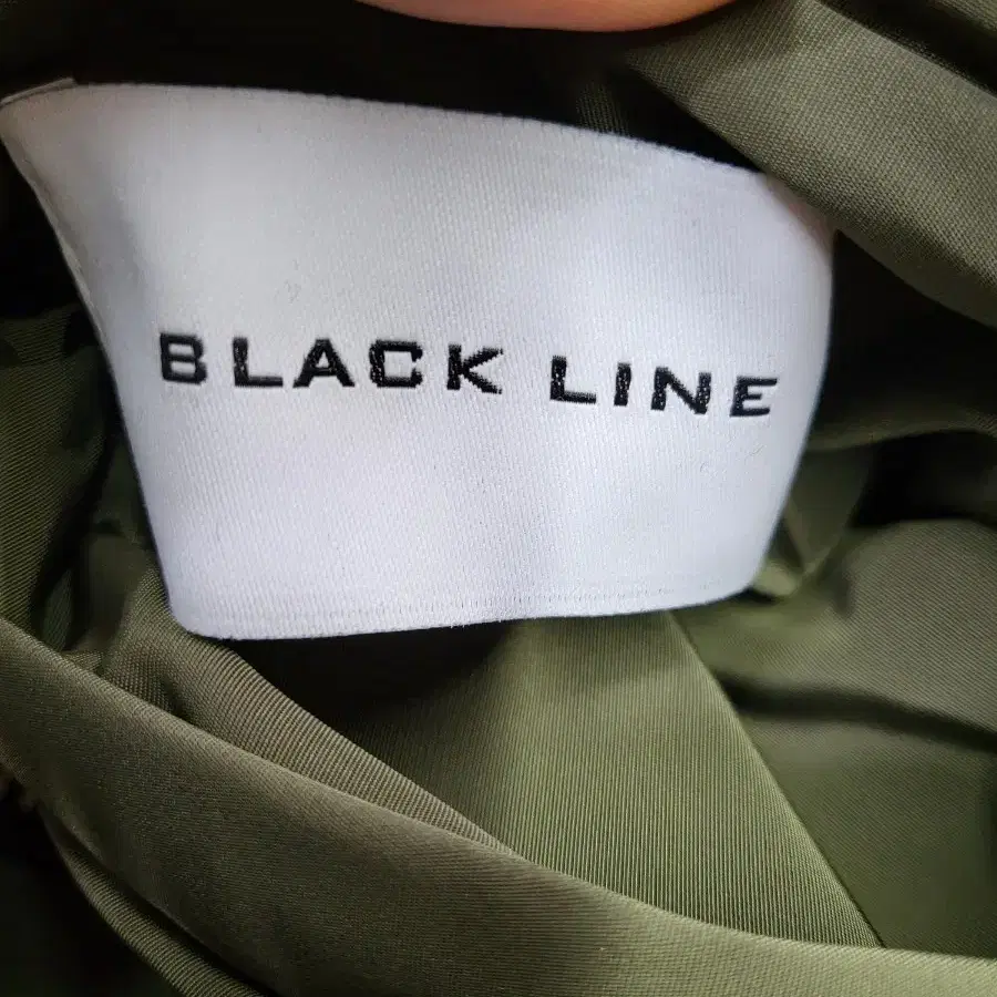 BLACK LINE 양면크롭자켓55~66 블랙 카키