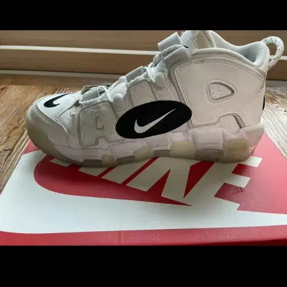 나이키 air more uptempo 96 270