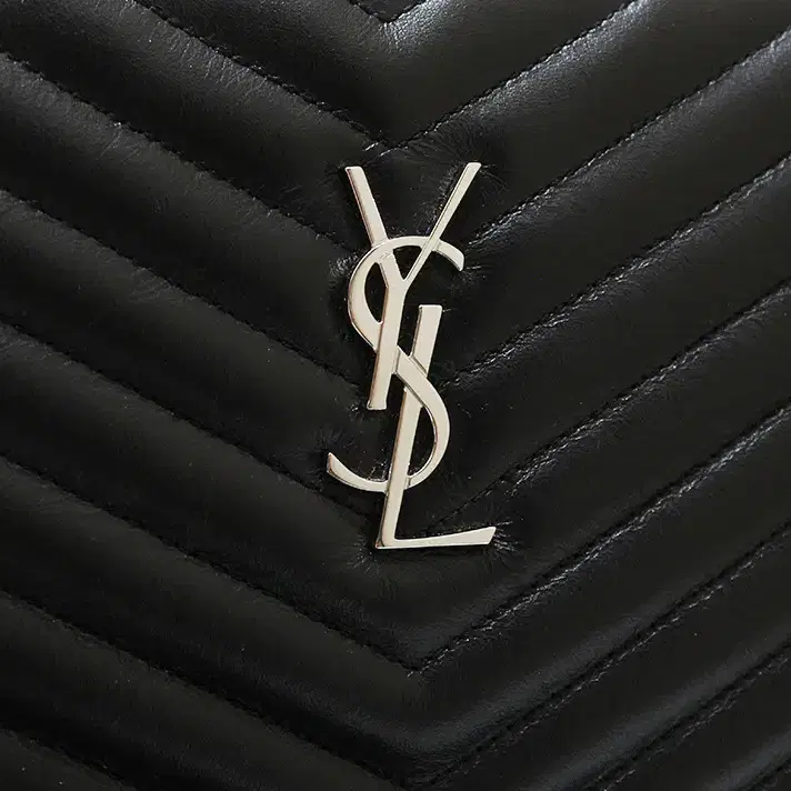 [중고명품다올]생로랑 YSL 모노그램 마틀라세 라지 클러치백 440222