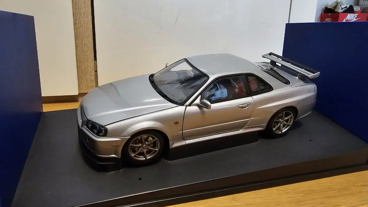 1:18 오토아트 GTR R34 초기형 모델 팝니다