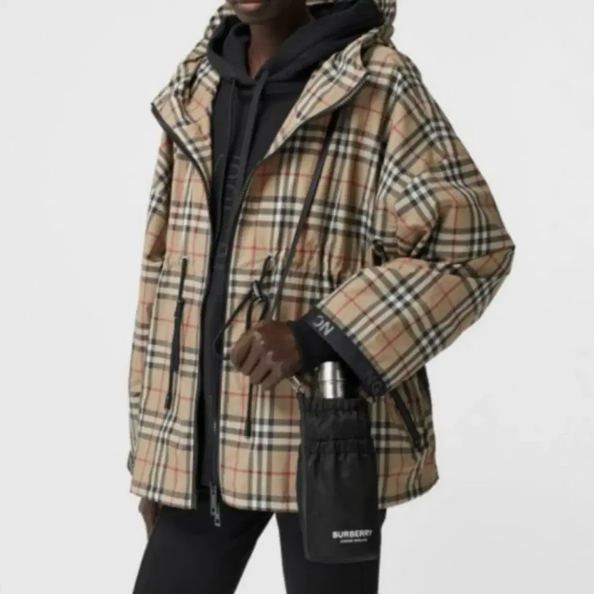 BURBERRY 버버리 워터 보틀 홀더백