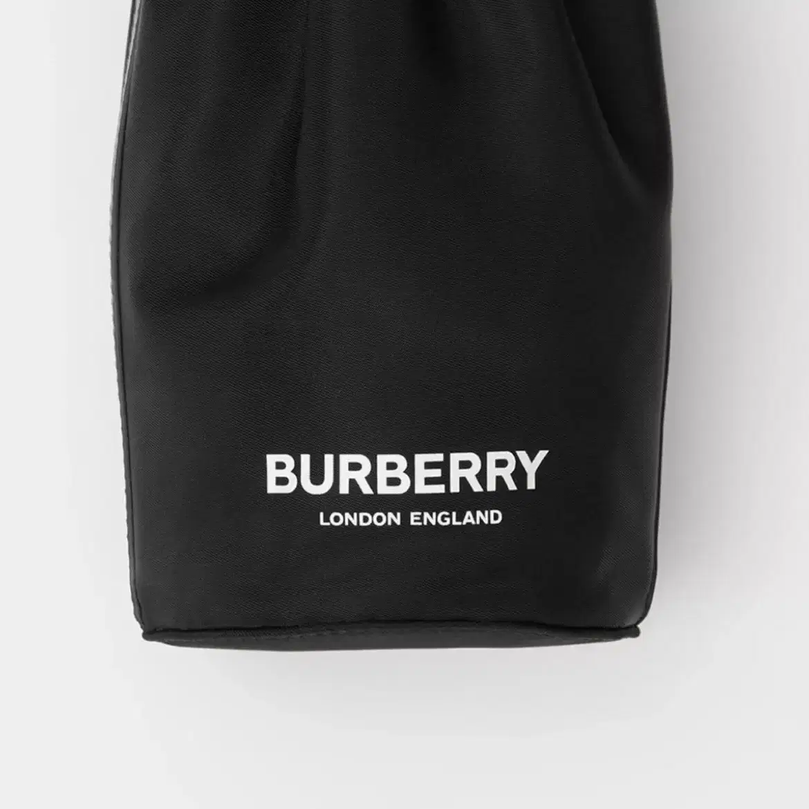 BURBERRY 버버리 워터 보틀 홀더백