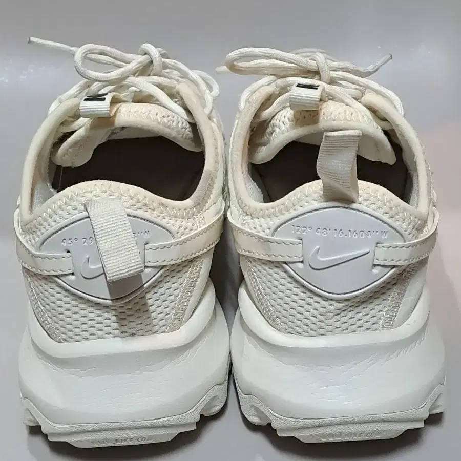 NIKE TC 7900 (여성) DD9682-100   240