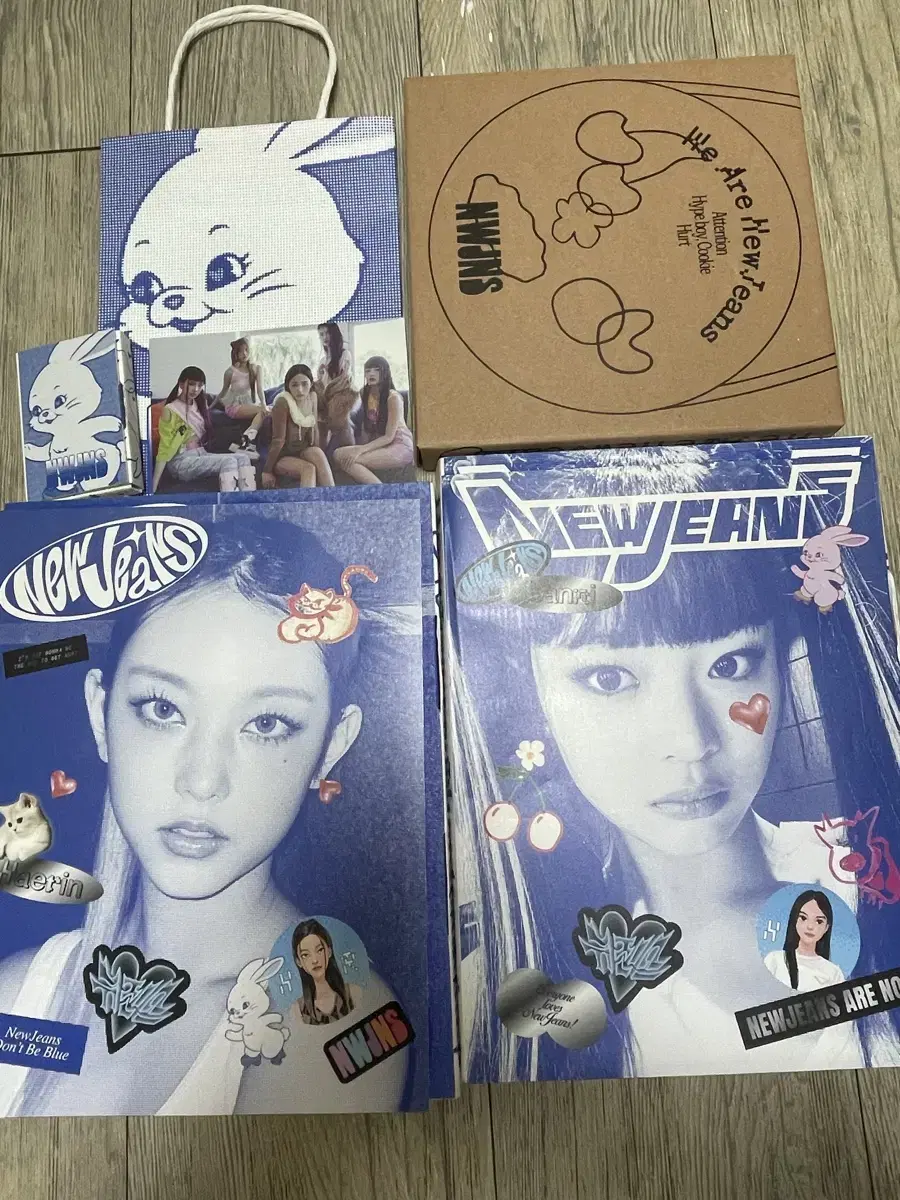 New Jeans Debut Album Bloo Book limited edition Bag Album (Mubae)