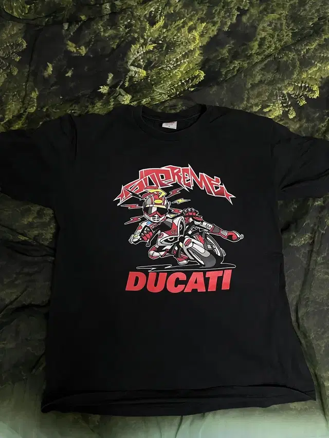 슈프림 두카티 supreme ducati m size