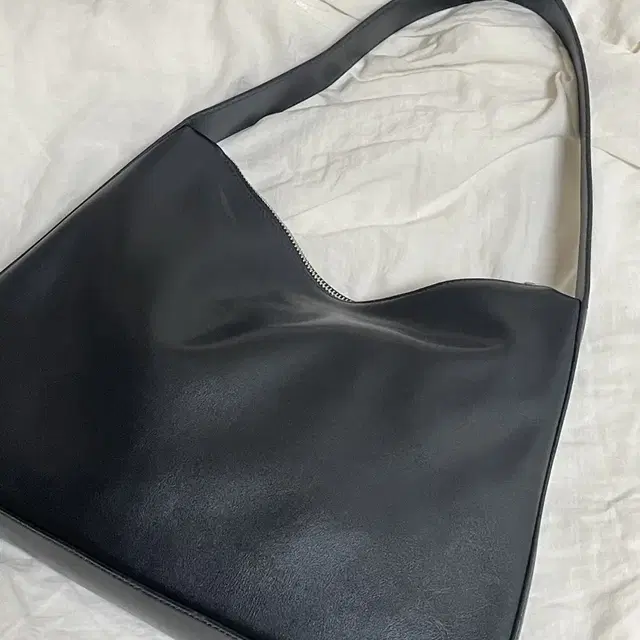 낫띵리튼 ferry leather bag