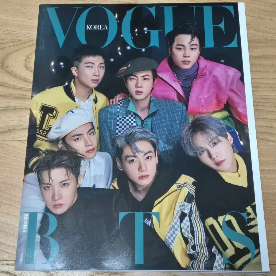 보그 VOGUE BTS 잡지 (2022.01)