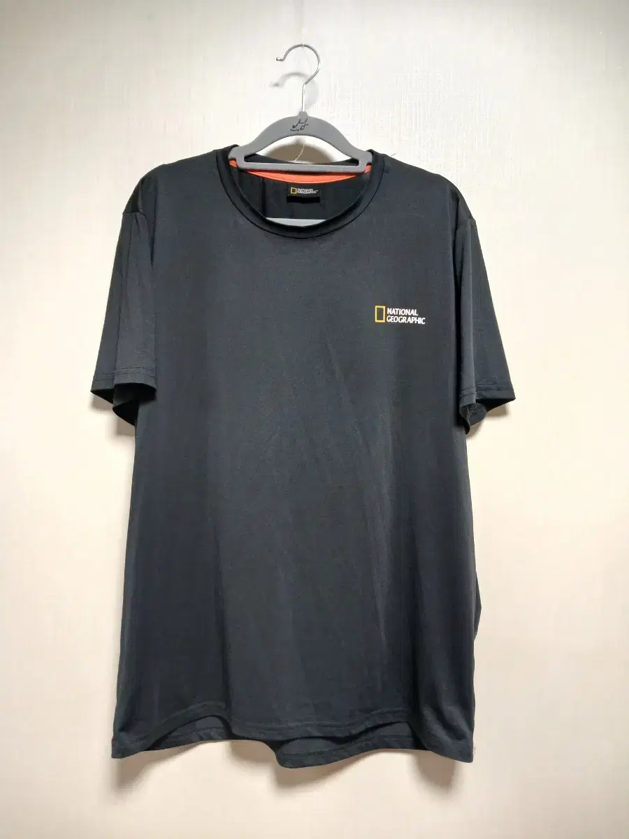 National Geographic T-shirt XL