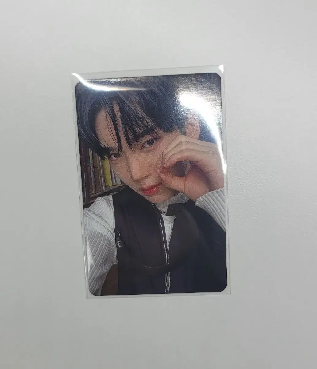 zerobaseone meltingpoint1zuu han yujin broadcast photocard sell