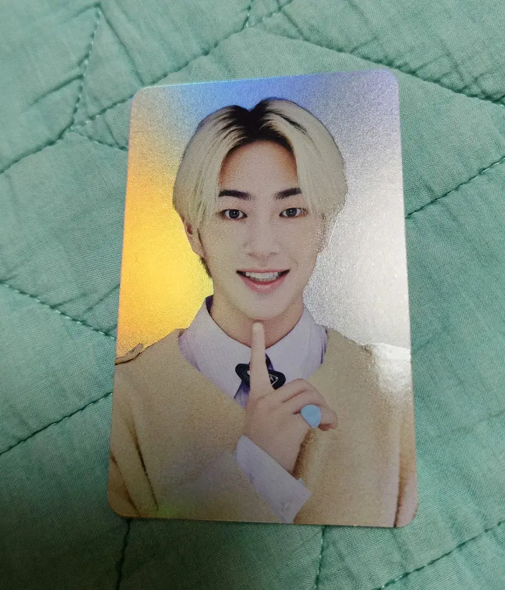 2023 SMCU shinee onew Magnetic photocard