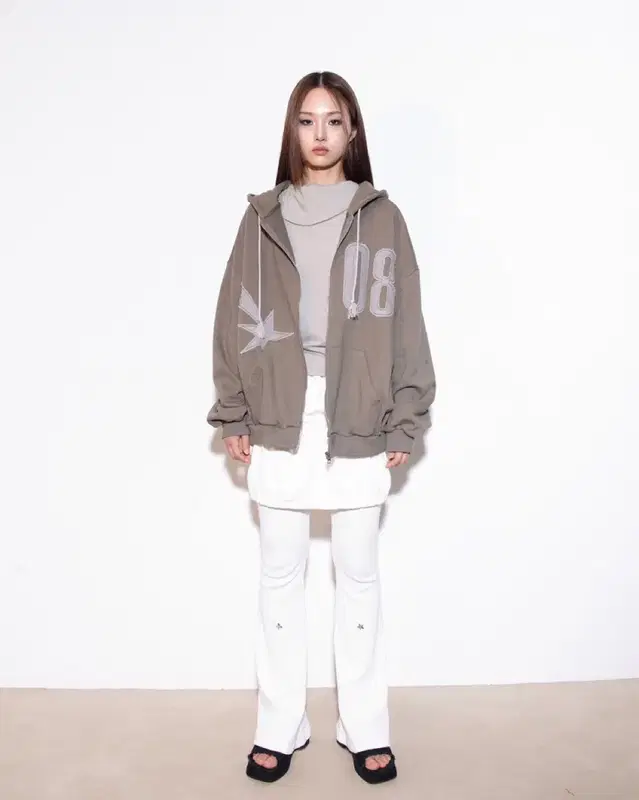 ONSKA PATCH HOODIE KHAKI 패치 후디 카키