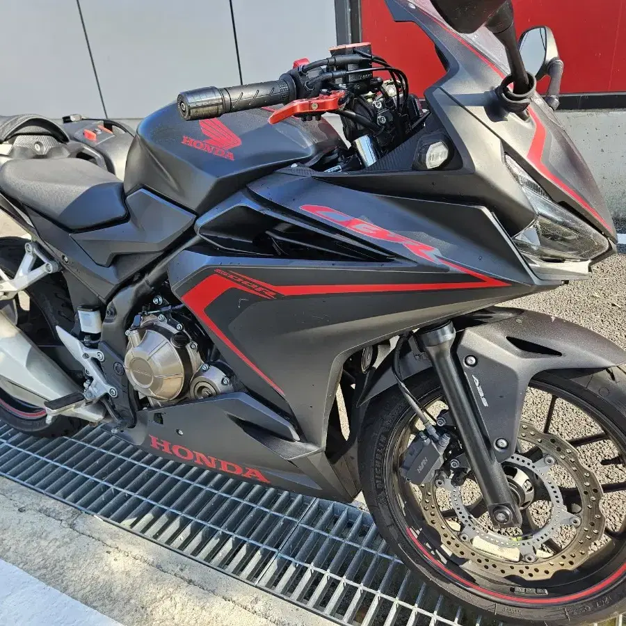 21년식 혼다 CBR500R 판매합니다.