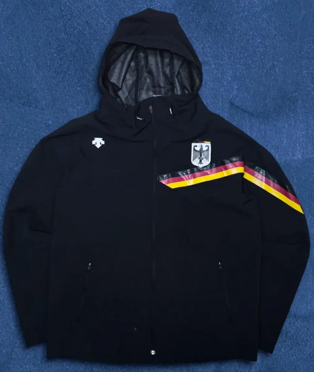 Descent Germany Bobsled Windbreaker 2XL