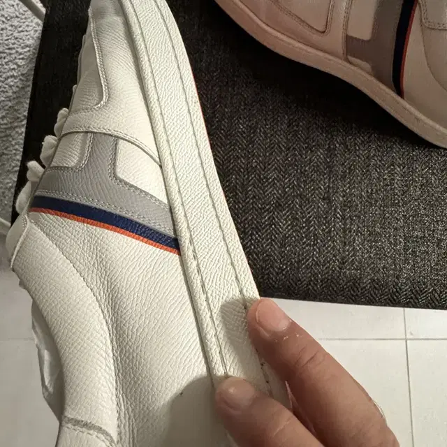 Hermes Boomerang Sneakers 에르메스 부메랑